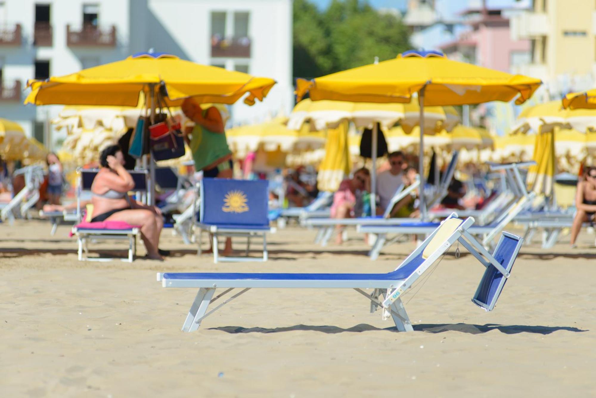 Hotel Nuova Medusa Rimini Bagian luar foto