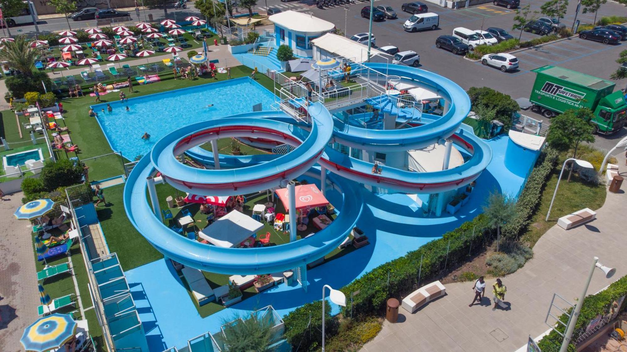 Hotel Nuova Medusa Rimini Bagian luar foto