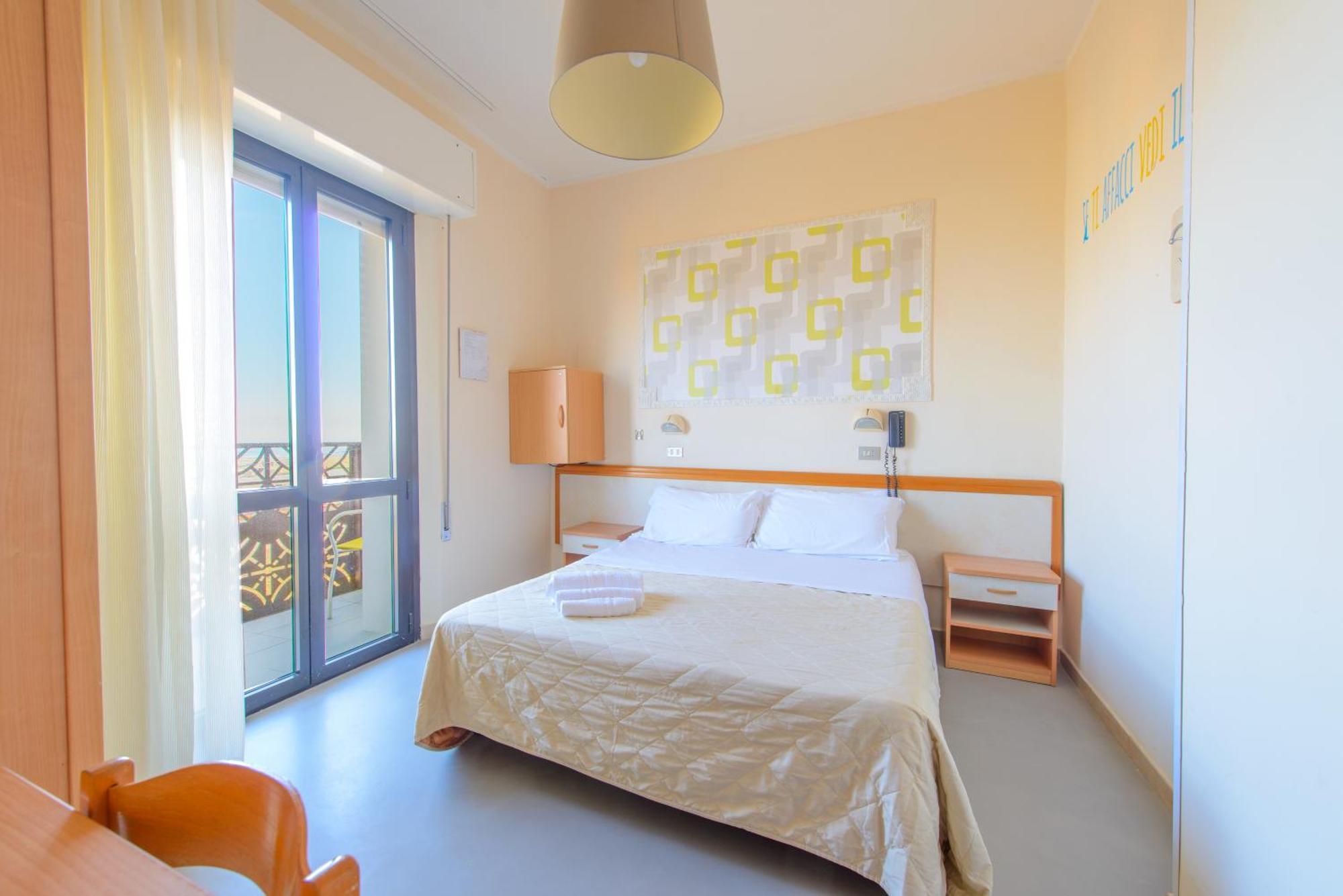 Hotel Nuova Medusa Rimini Bagian luar foto