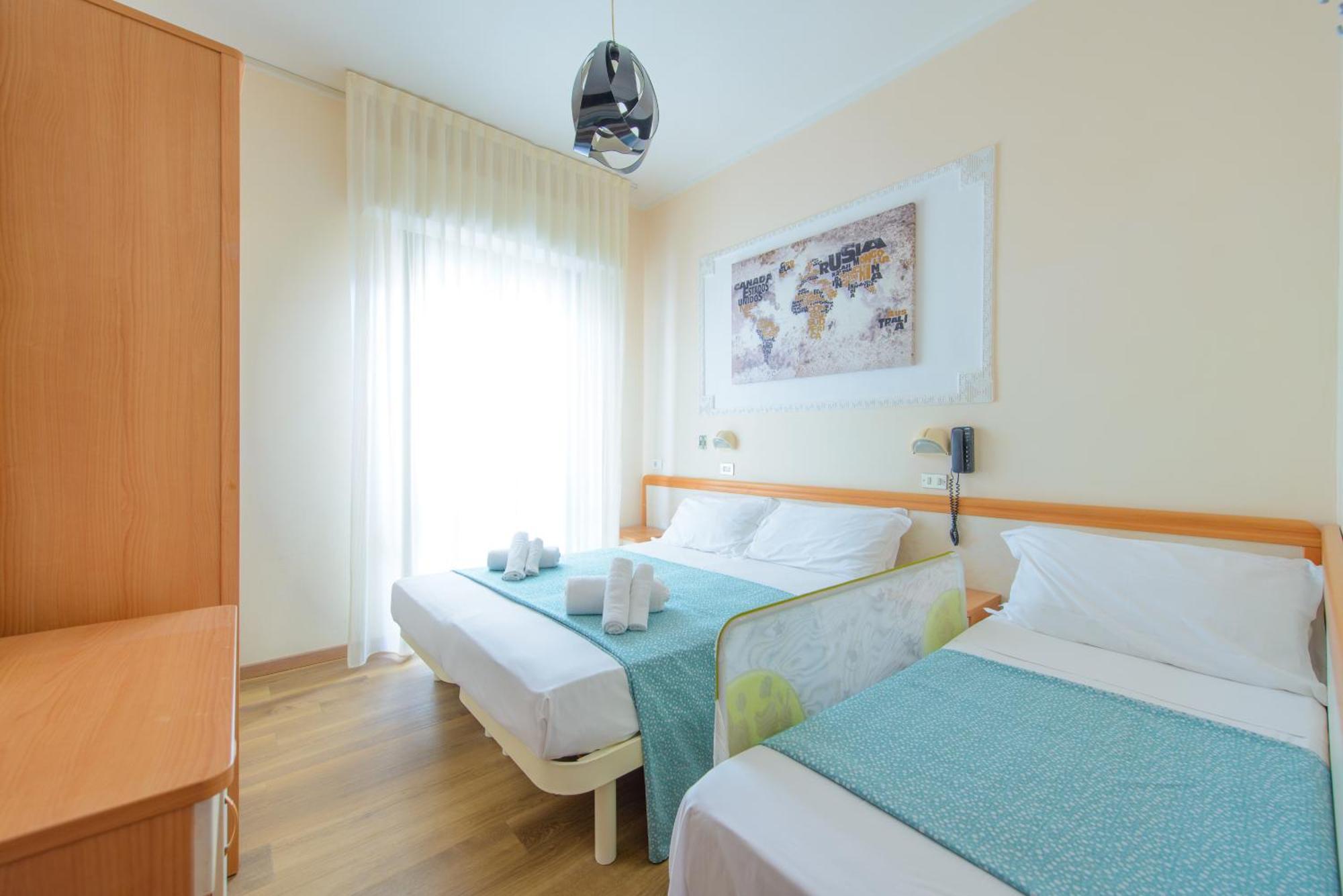 Hotel Nuova Medusa Rimini Bagian luar foto